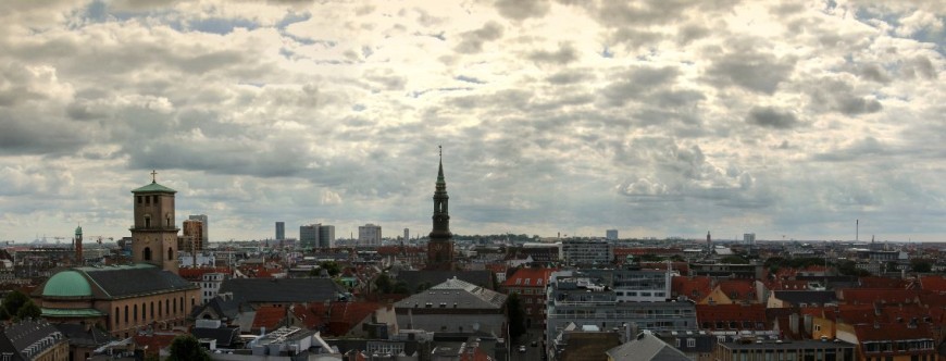 Panoráma Kodaně v Dánsku, foceno z vyhlídky Rountower