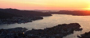 Západ slunce nad Bergenem, Floyen, Norsko